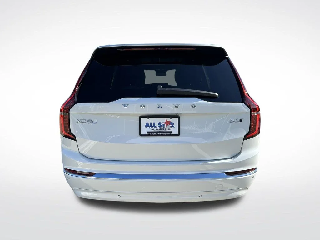 New 2026 Crystal White Volvo Plus image 7