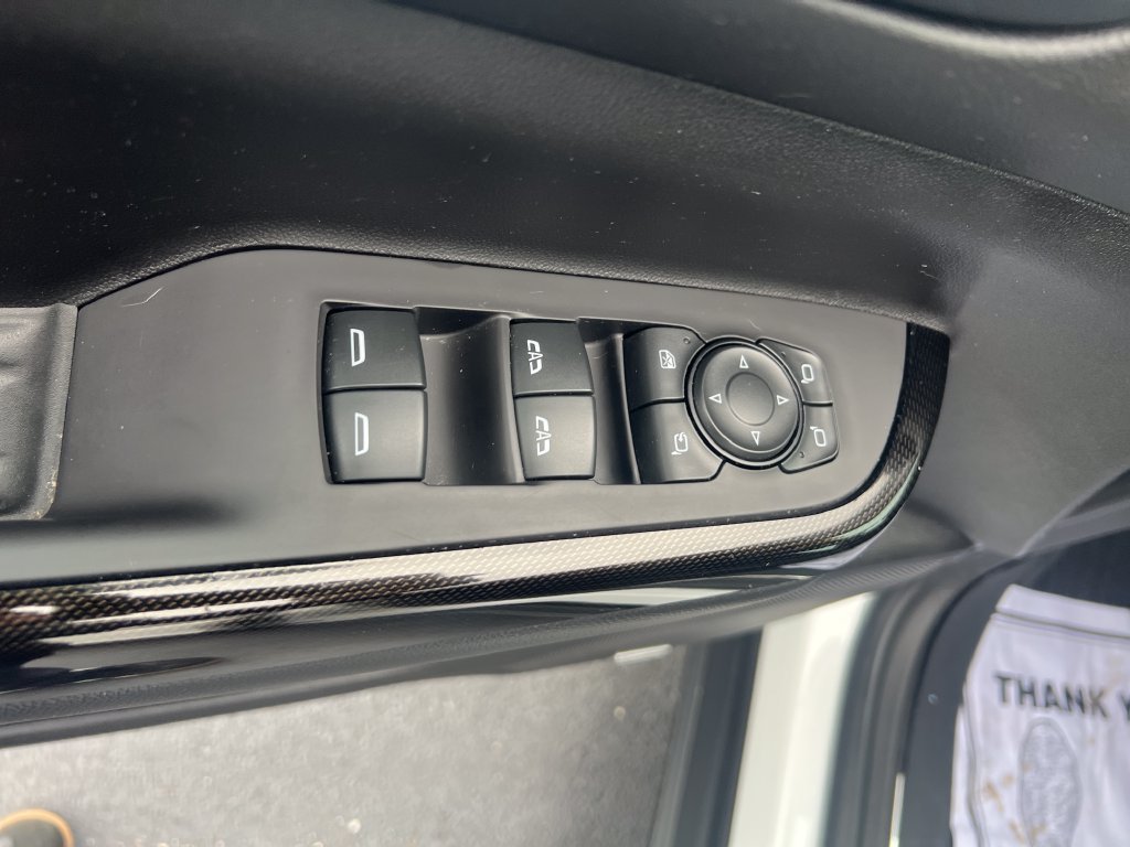 Used 2021 White GMC AT4 image 12