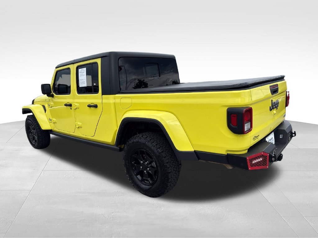 Used 2023 Yellow Jeep Overland image 3