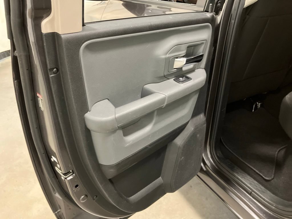 Used 2020 Granite Crystal Metallic Clearcoat Ram Warlock image 13