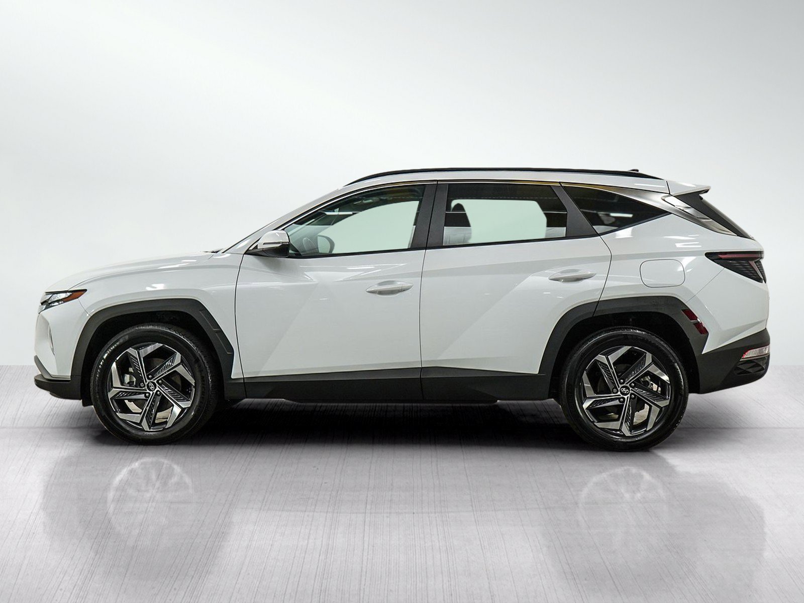 Used 2022 Hyundai Tucson SEL Convenience with VIN KM8JFCA18NU075195 for sale in Minneapolis, Minnesota