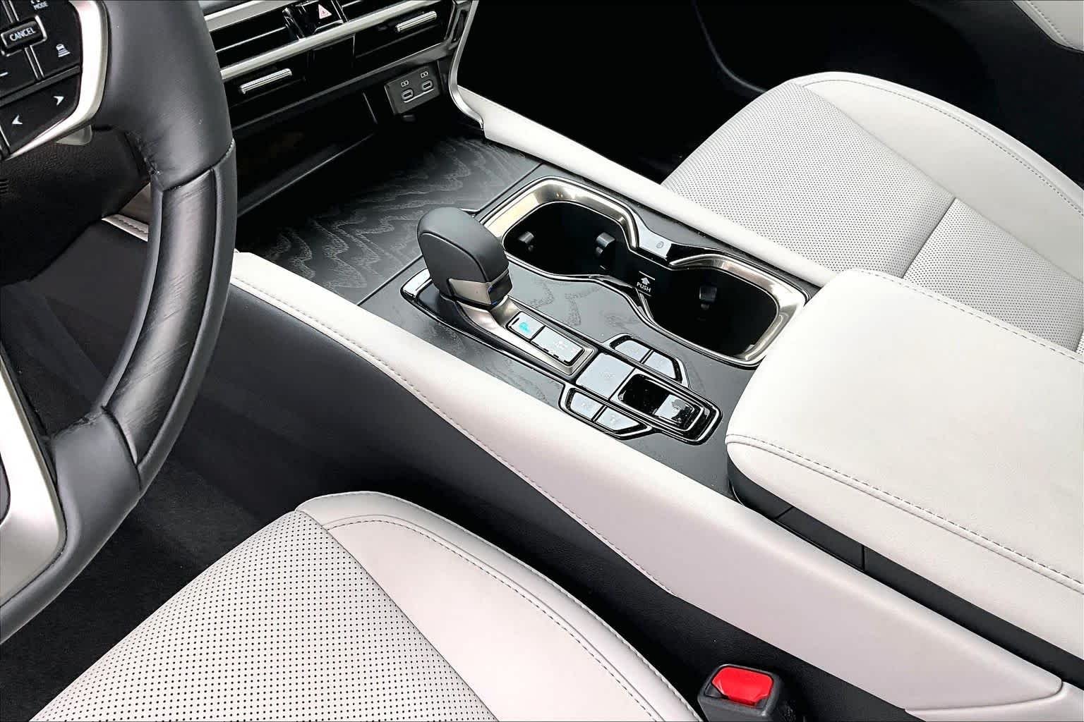 Used 2026 Iridium Lexus F SPORT Design image 17