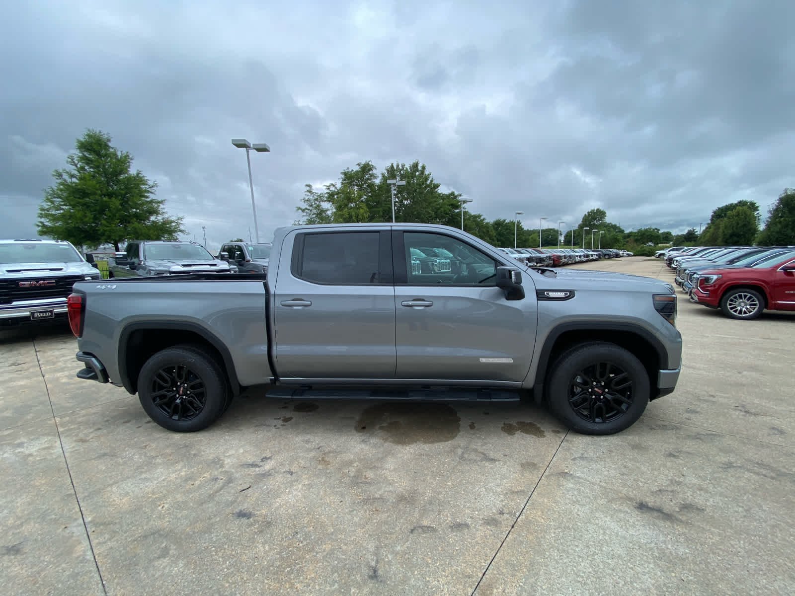 New 2026 Sterling Metallic GMC Elevation image 3
