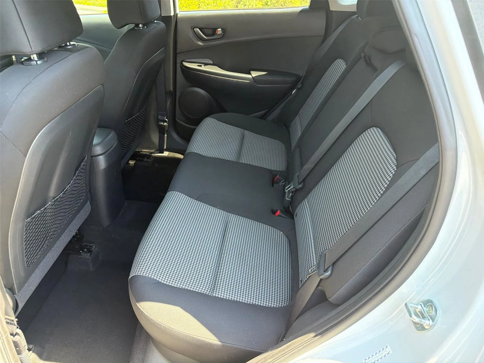 Used 2018 Chalk White Hyundai SEL image 31