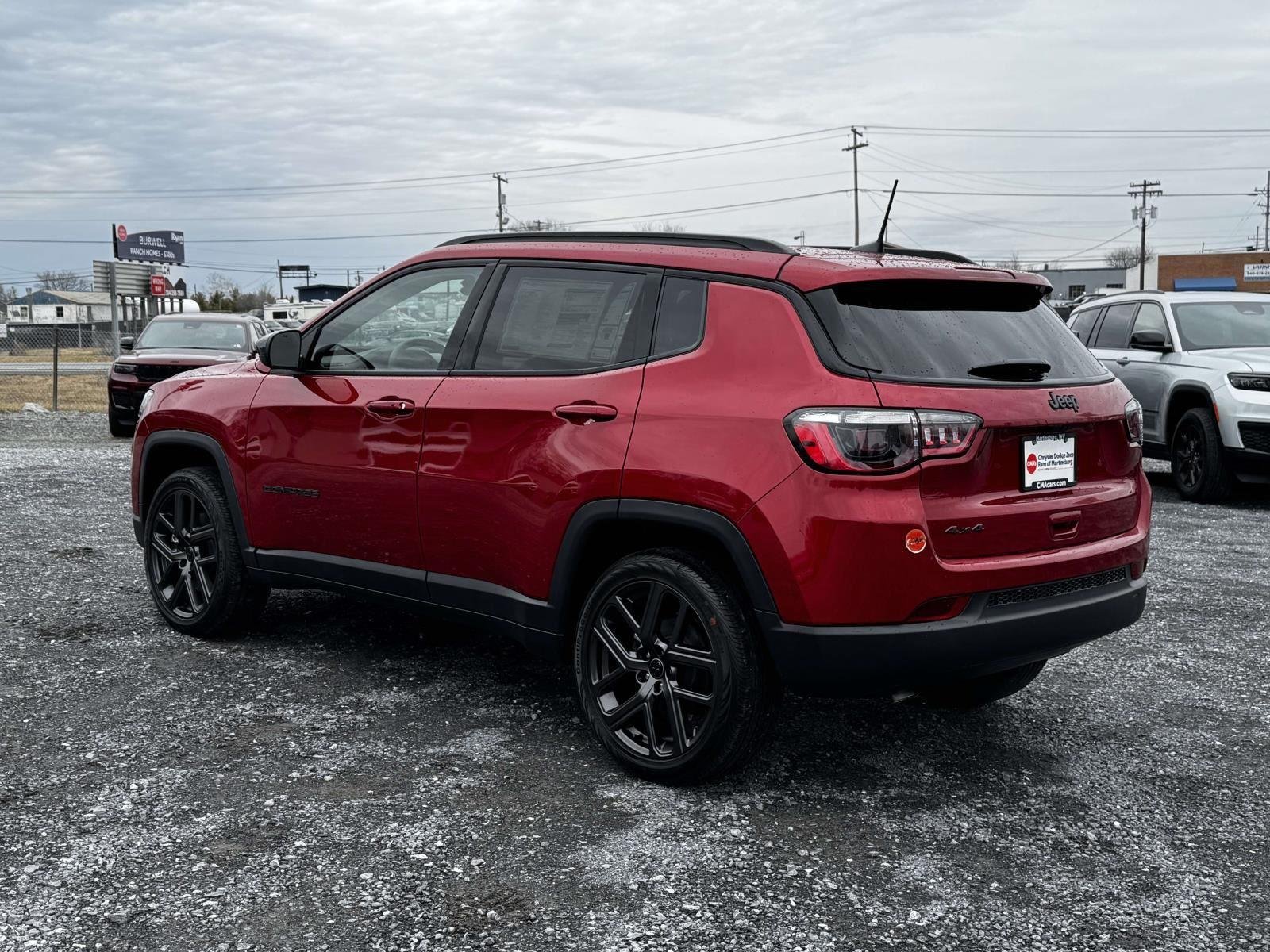 New 2026 Red Hot Pearlcoat Jeep Latitude Altitude image 23