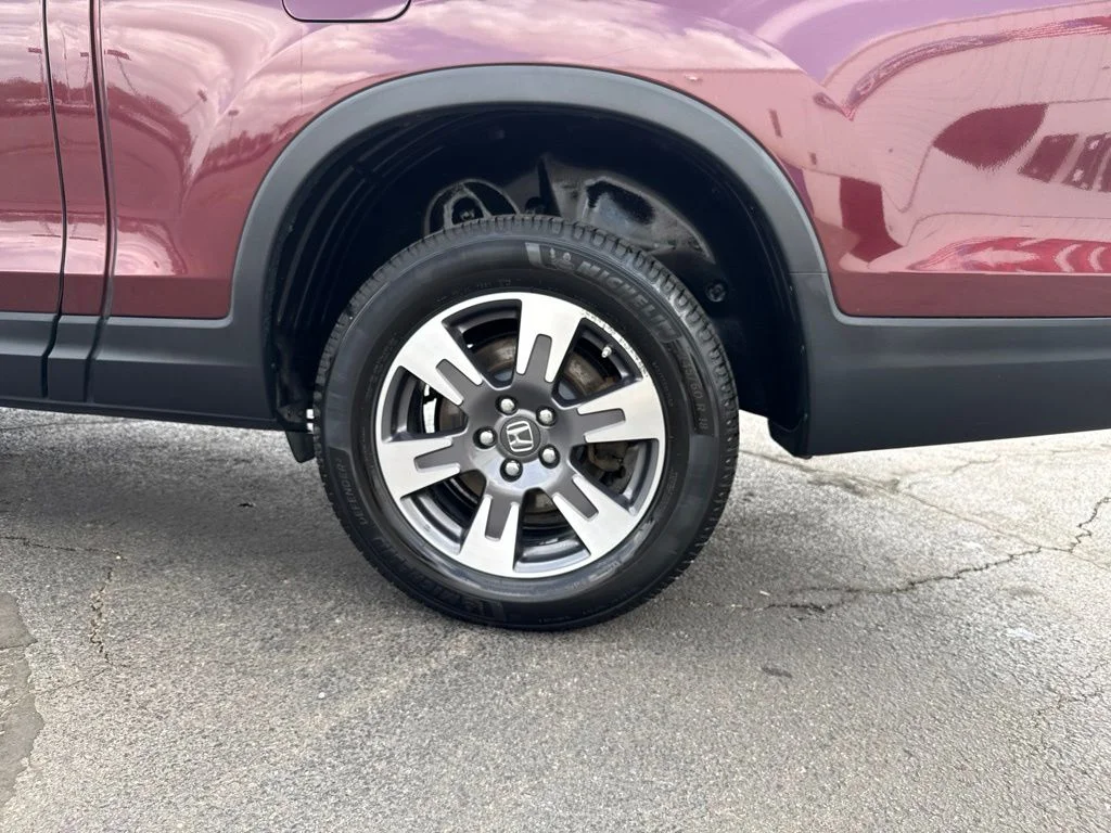 Certified Used 2018  Honda RTL-T image 38
