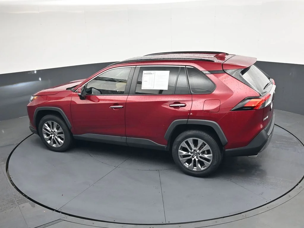 Used 2023 Red Toyota Limited image 40