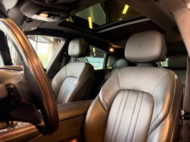 Used 2021 Gray Maserati Base image 17