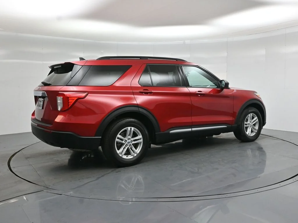 Used 2023 Red Ford XLT image 25