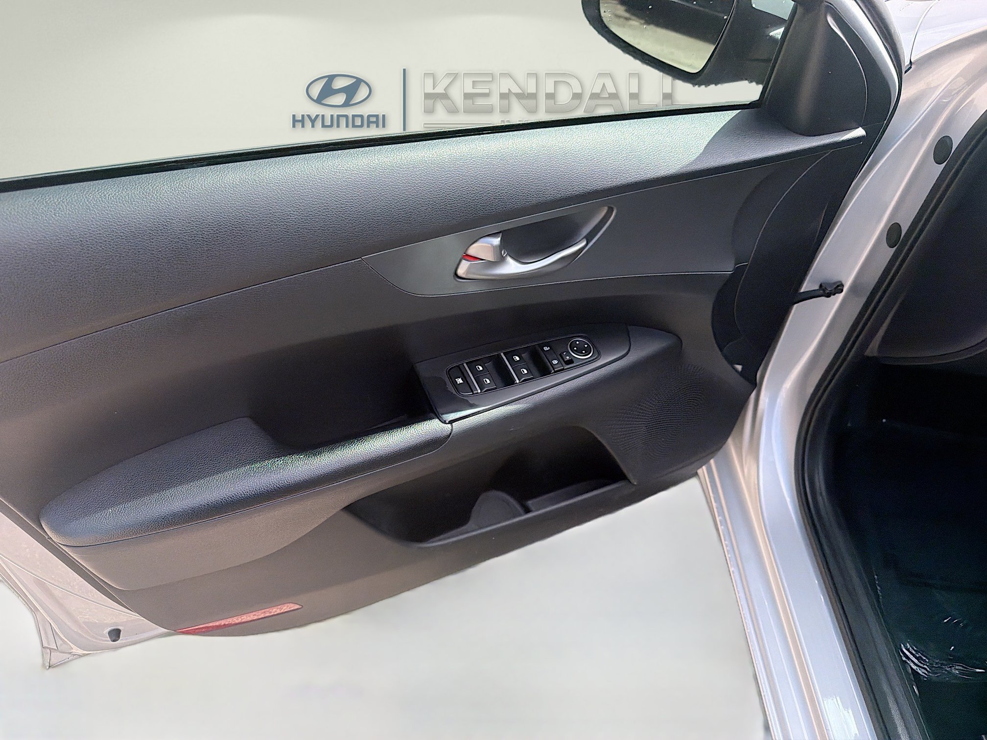 Used 2021 Silky Silver Kia LXS image 17