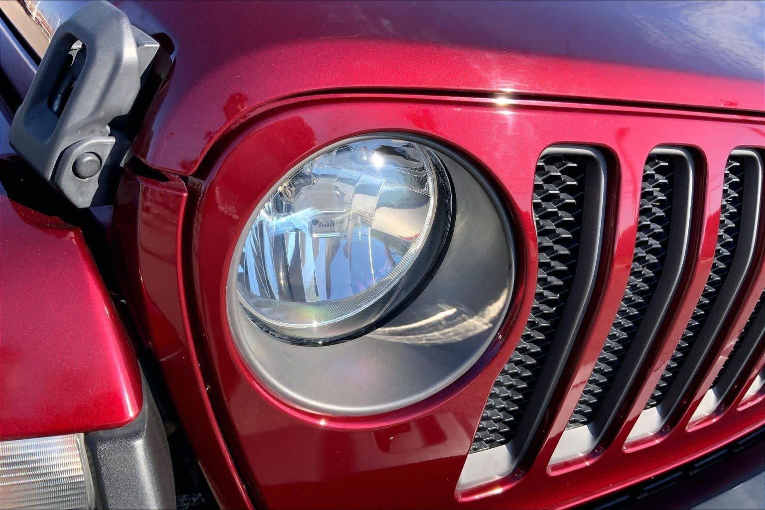 Used 2021 Snazzberry Pearlcoat Jeep Unlimited 80th Anniversary image 27