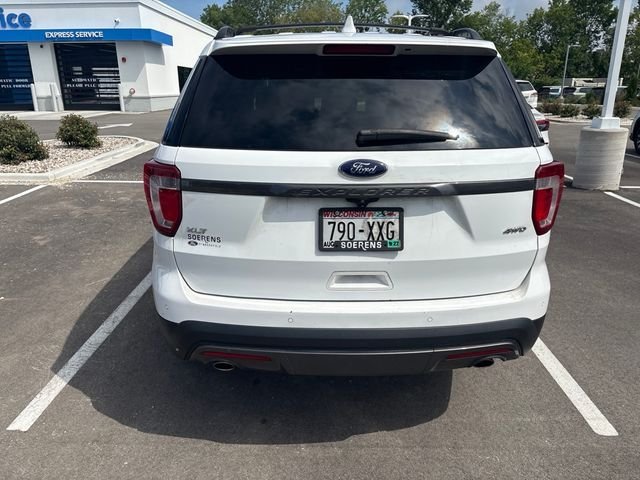 Used 2017 Oxford White Ford XLT image 6