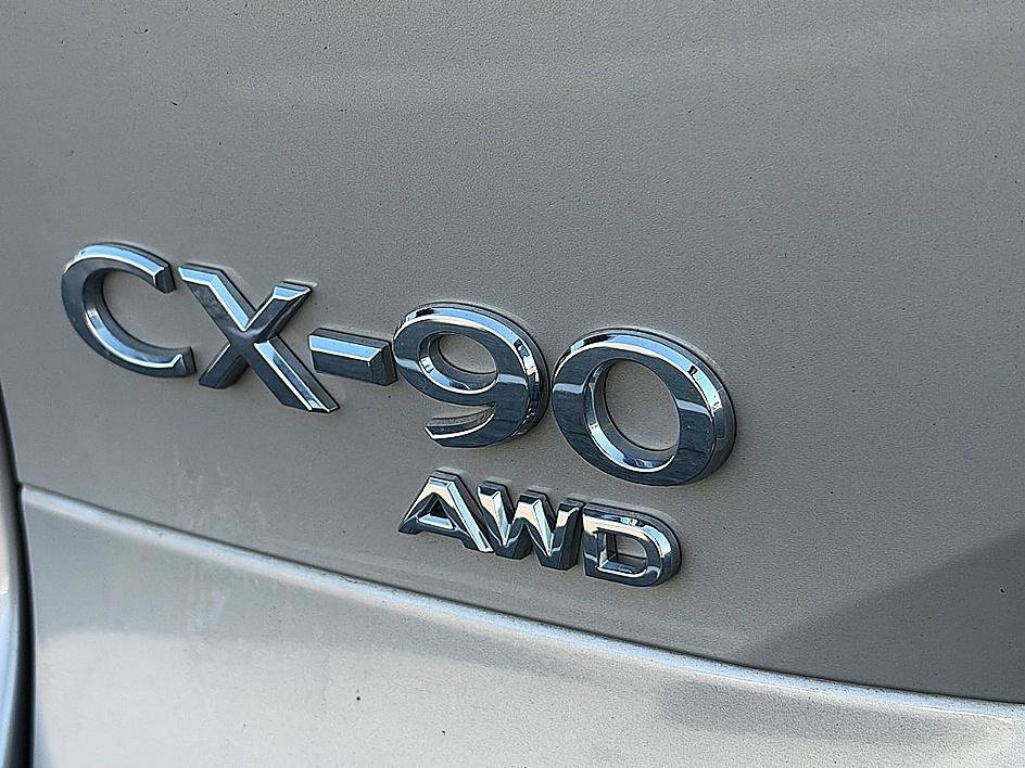 Used 2024 Platinum Quartz Mazda Preferred image 28