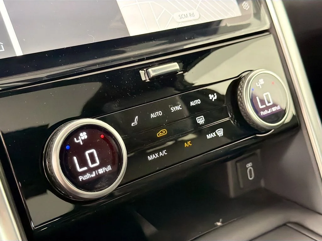 New 2026 Fuji White Land Rover S image 16