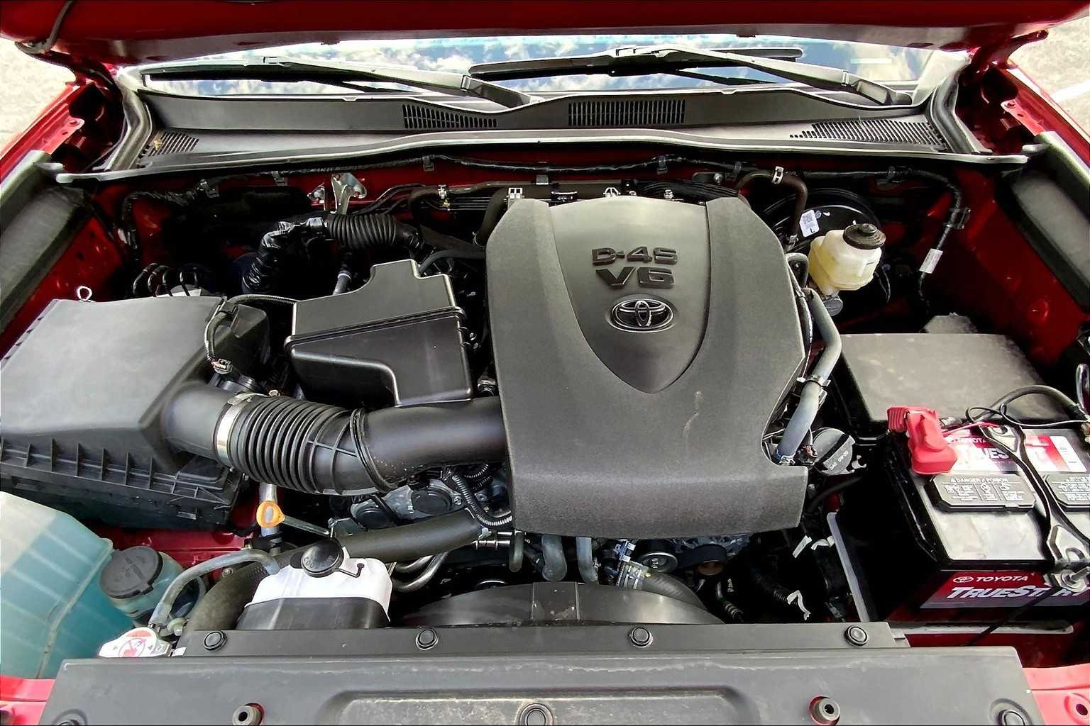 2023 Toyota Tacoma SR - Photo 28