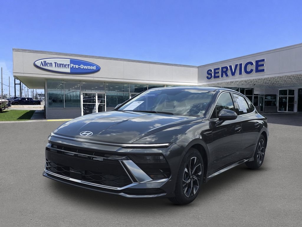 Used 2025 Portofino Gray Hyundai SEL image 4