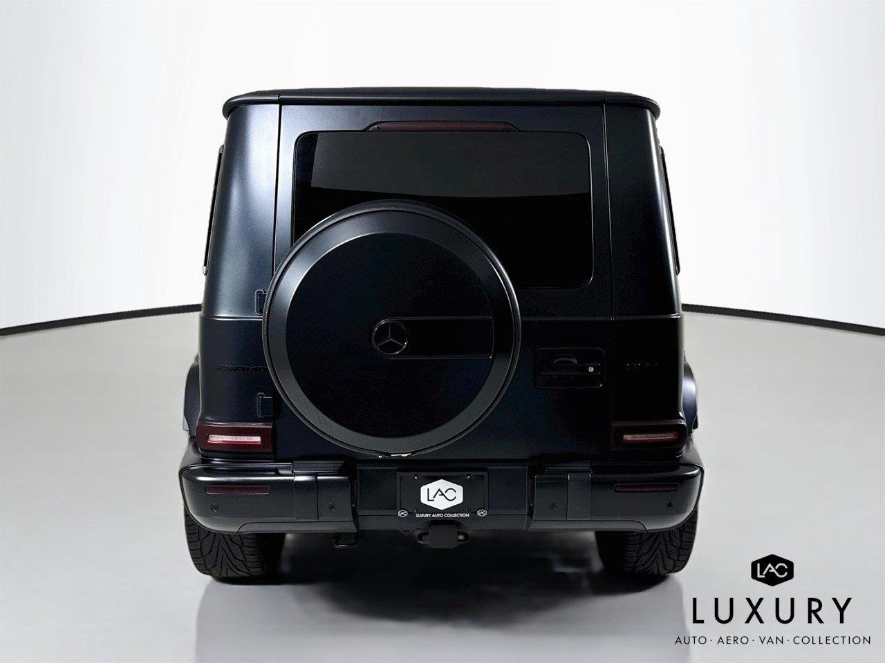 Used 2024 Obsidian Black Mercedes-Benz AMG® G 63 | Exclusive Int Pkg | Carbon Fiber Trim image 6