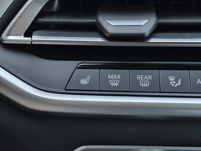 Used 2023 Black Sapphire Metallic BMW xDrive40i image 39