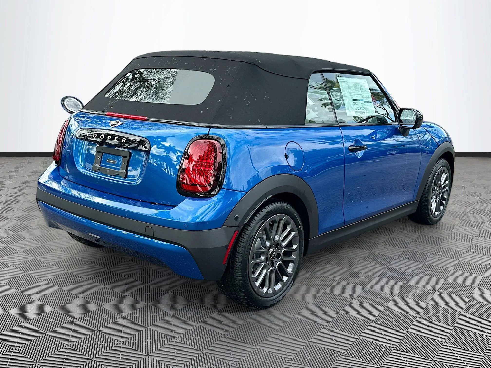 2026 MINI Convertible Base - Photo 6