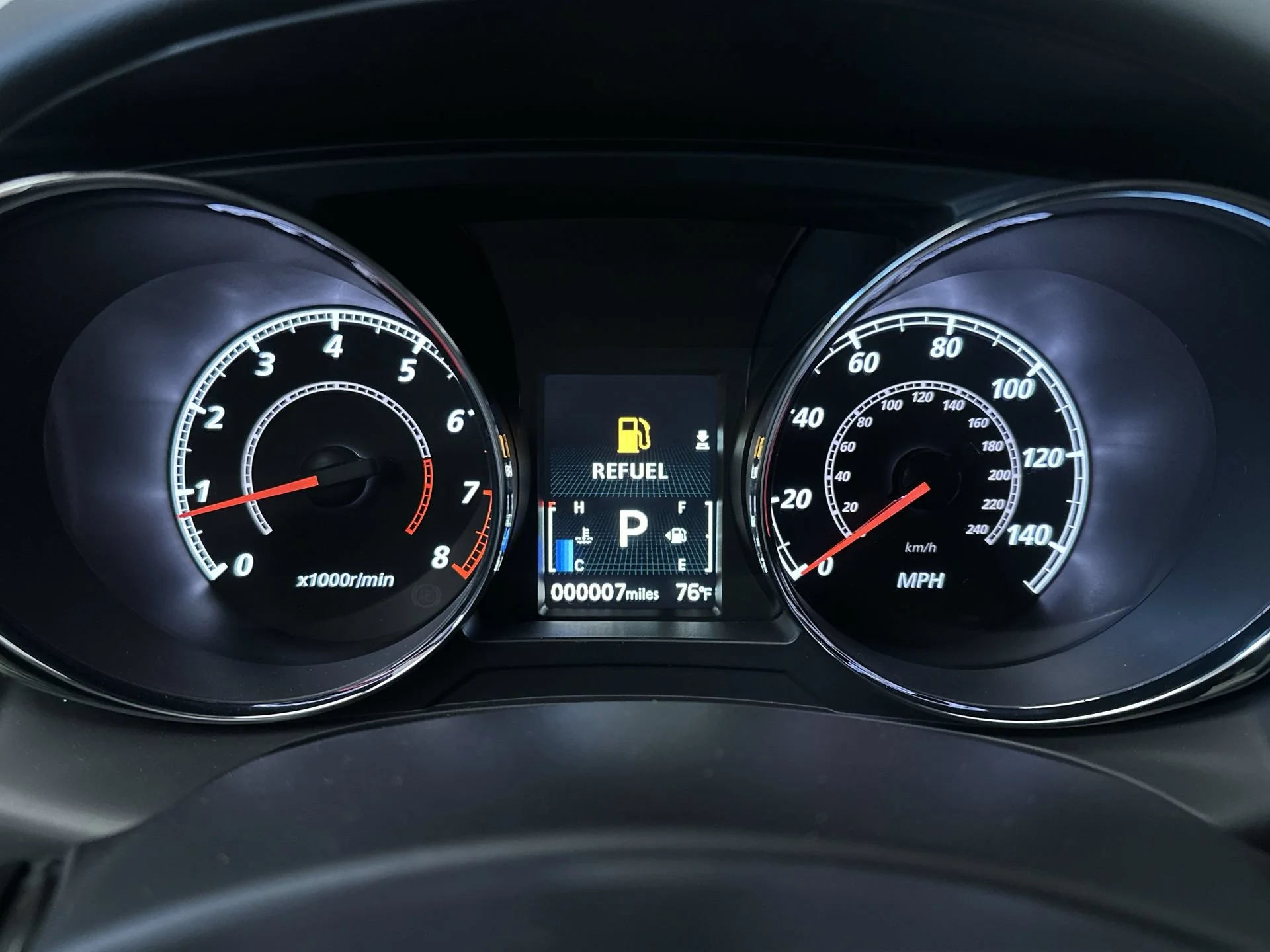 New 2026 Alloy Silver Metallic Mitsubishi ES image 17
