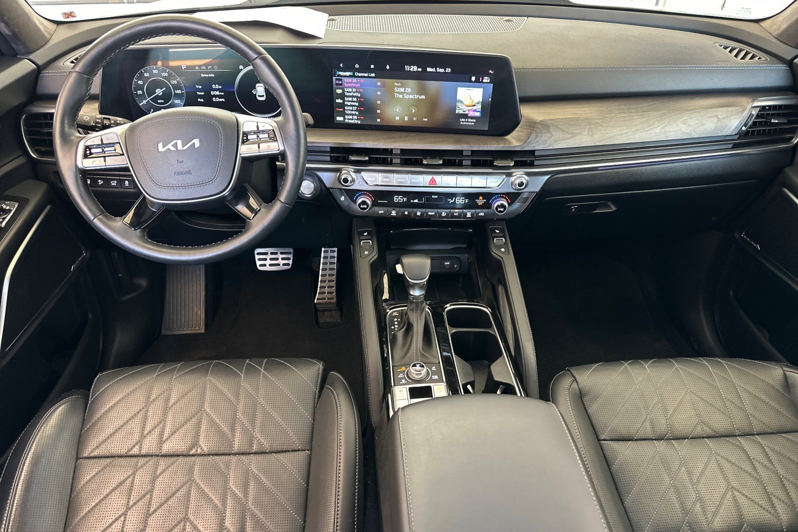 Used 2025 Gray Kia SX-Prestige X-Line image 14