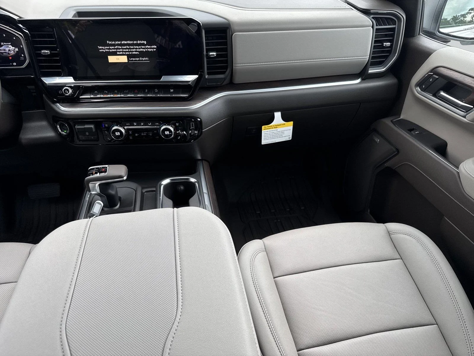 New 2026 Glacier White Tricoat GMC SLT image 16