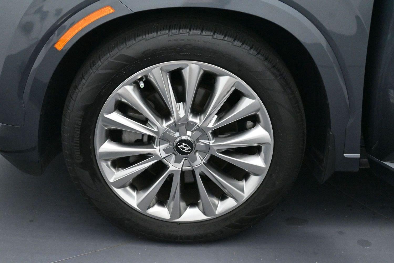 Used 2020 Steel Graphite Hyundai Limited image 44