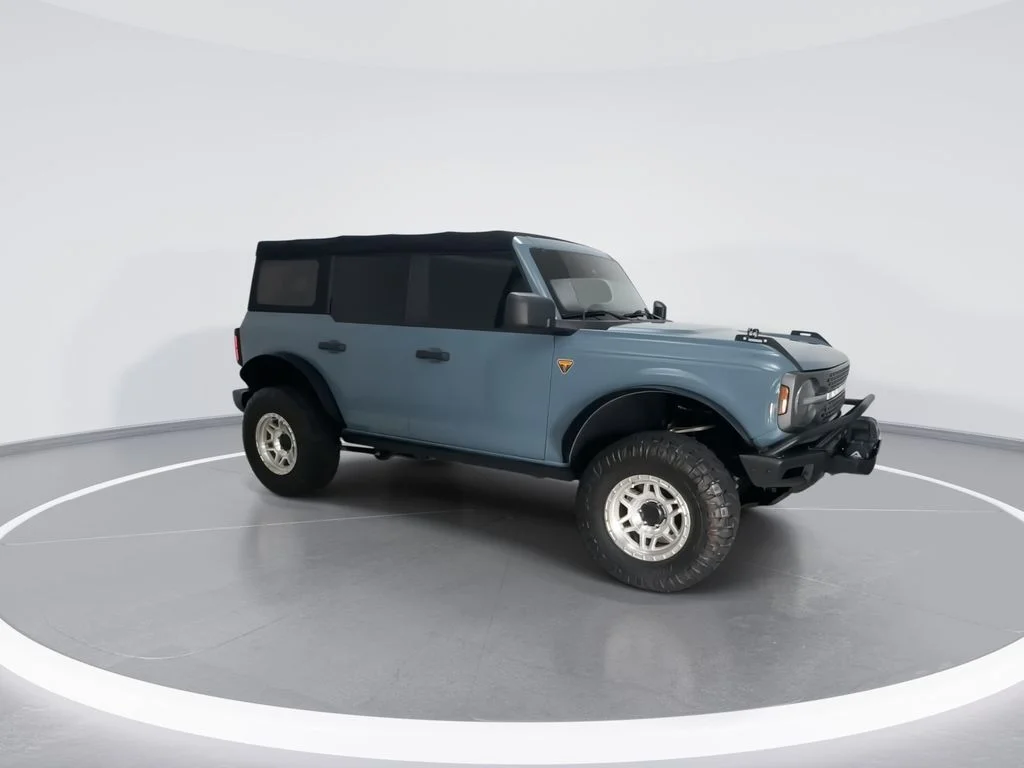 Used 2023 Blue Ford Badlands image 2
