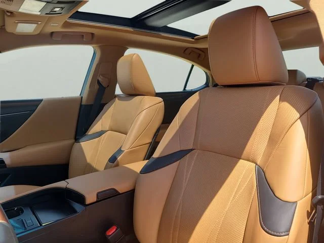 Used 2024 Red Lexus ES 350 Luxury image 18