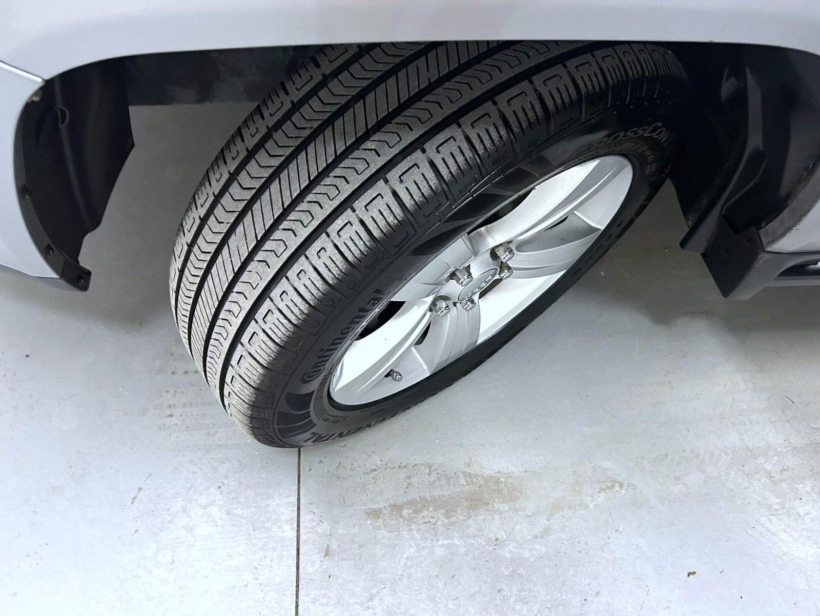 Used 2017 Silver Jeep Sport image 23