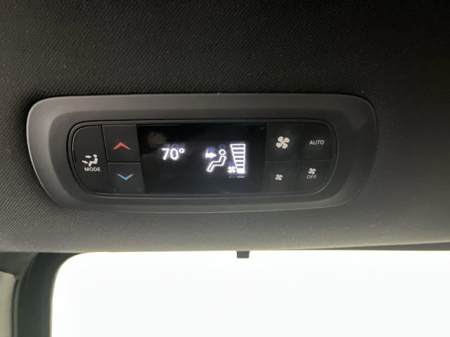 2025 Chrysler Pacifica Select - Photo 12