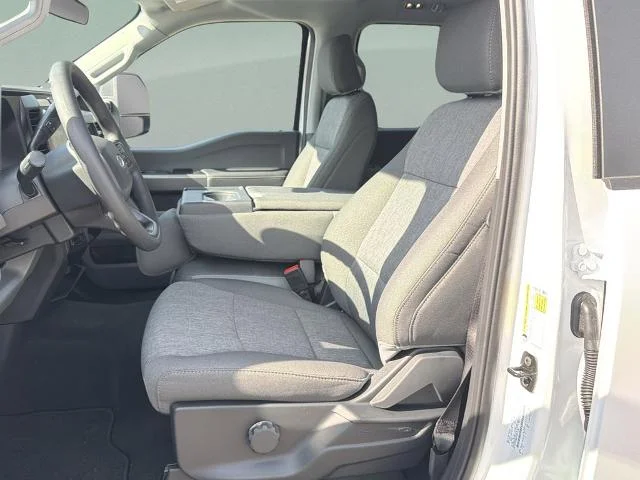 New 2026 Oxford White Ford F-250® XL image 9