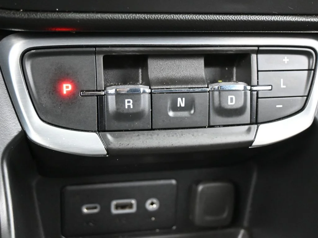 Used 2023 Ebony Twilight Metallic GMC SLE image 20