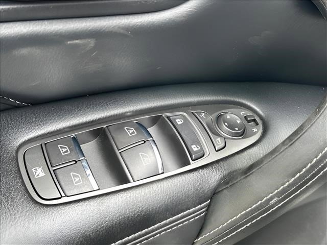 Used 2023 Anthracite Gray INFINITI LUXE image 17