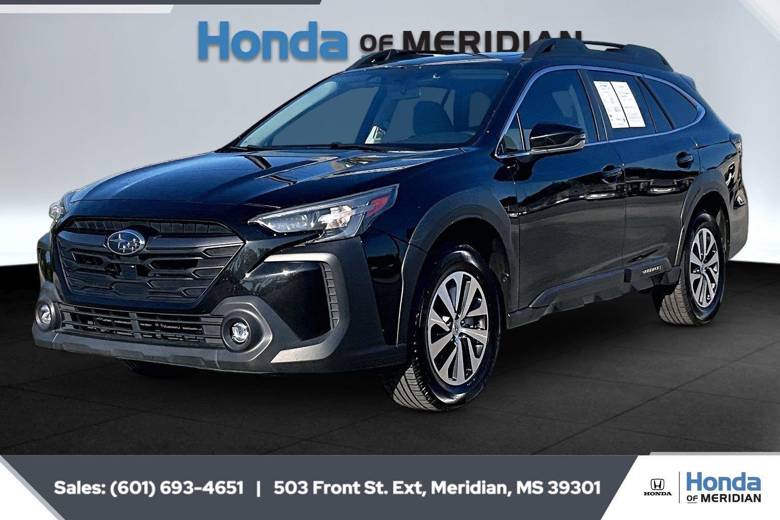 Used 2023 Crystal Black Silica Subaru Premium image 10