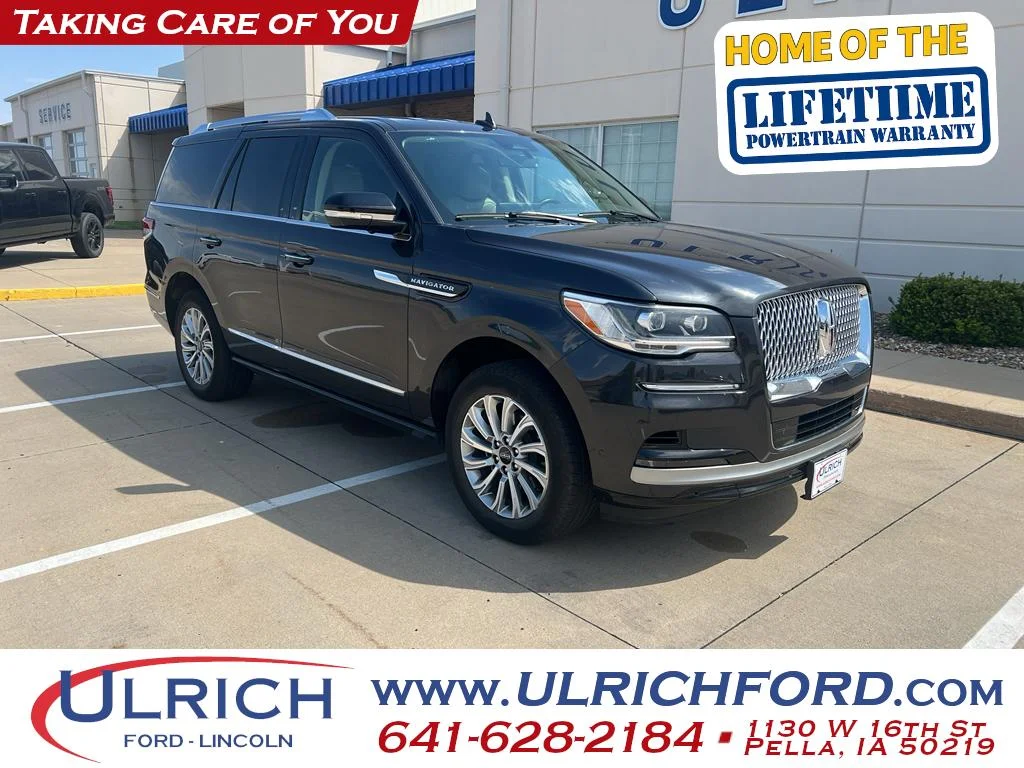 2024 Lincoln Navigator Premiere AWD's photo