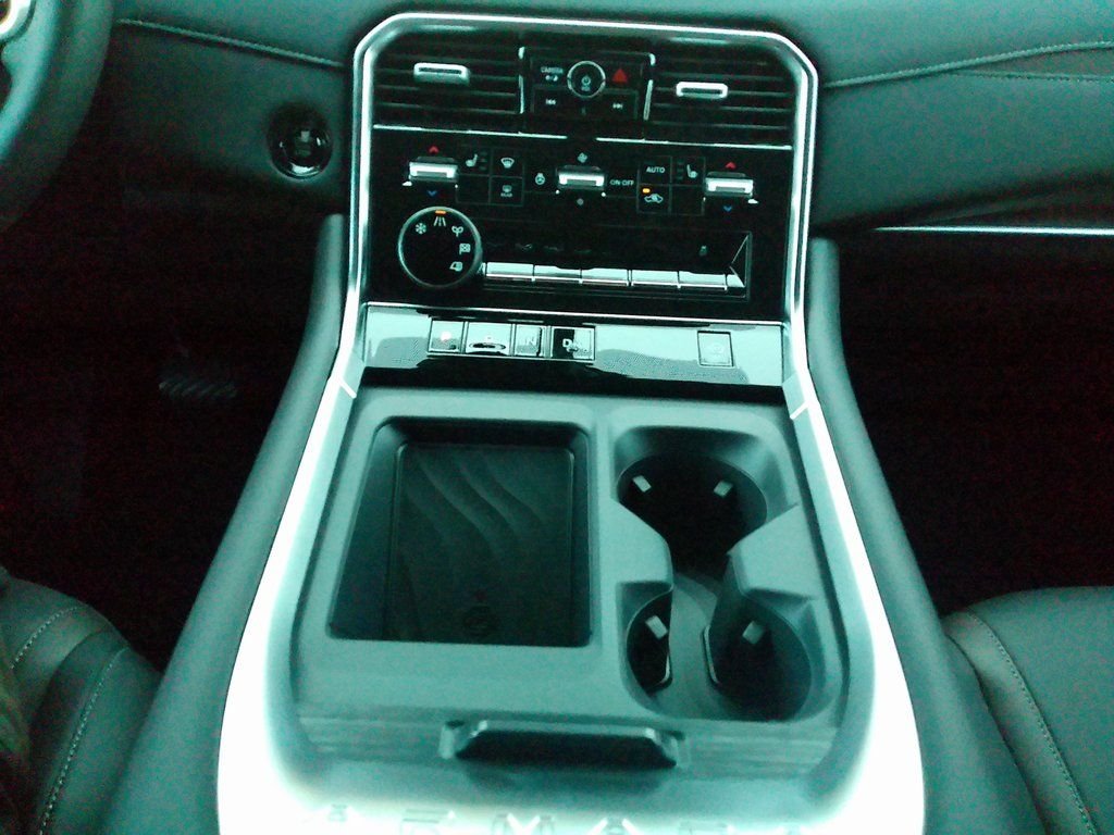 2026 Nissan Armada SL - Photo 47