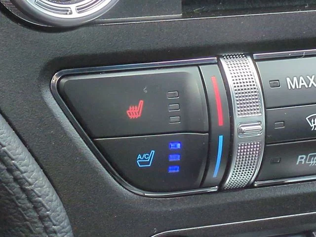 Used 2020 Orange Ford GT Premium image 21