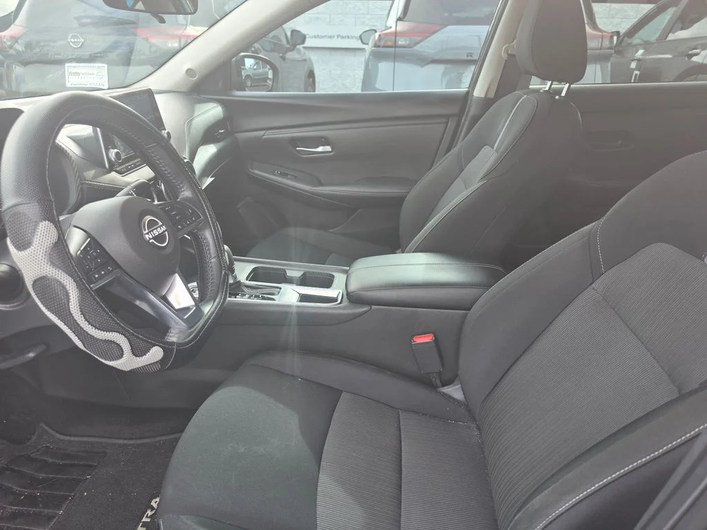 Used 2025 Gray Nissan SV image 12