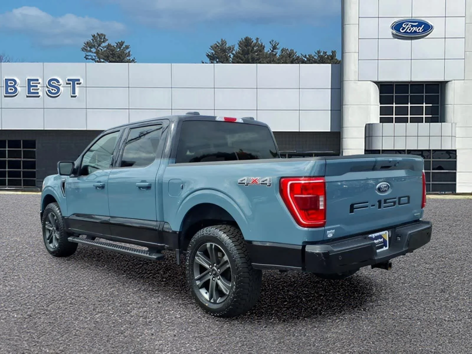 Used 2023 Area 51/Agate Black Ford XLT image 4