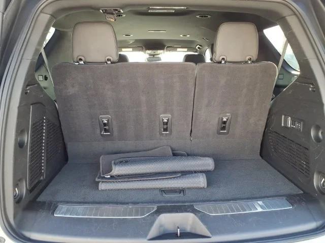 Used 2025 Sterling Gray Metallic Chevrolet Premier image 6