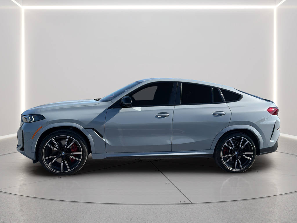 Used 2025 Gray BMW M60i image 13