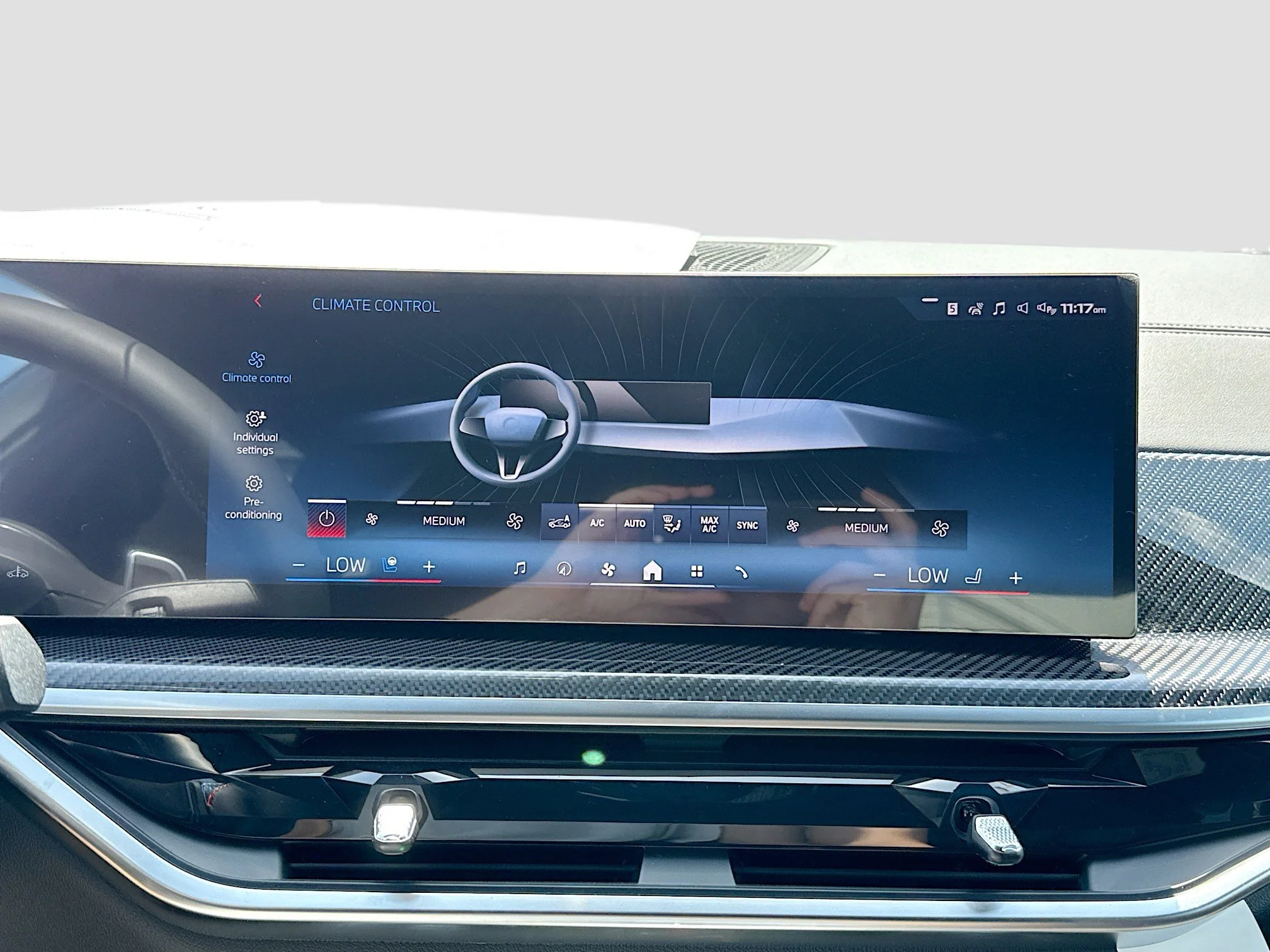 New 2027 Alpine White BMW M60i image 36