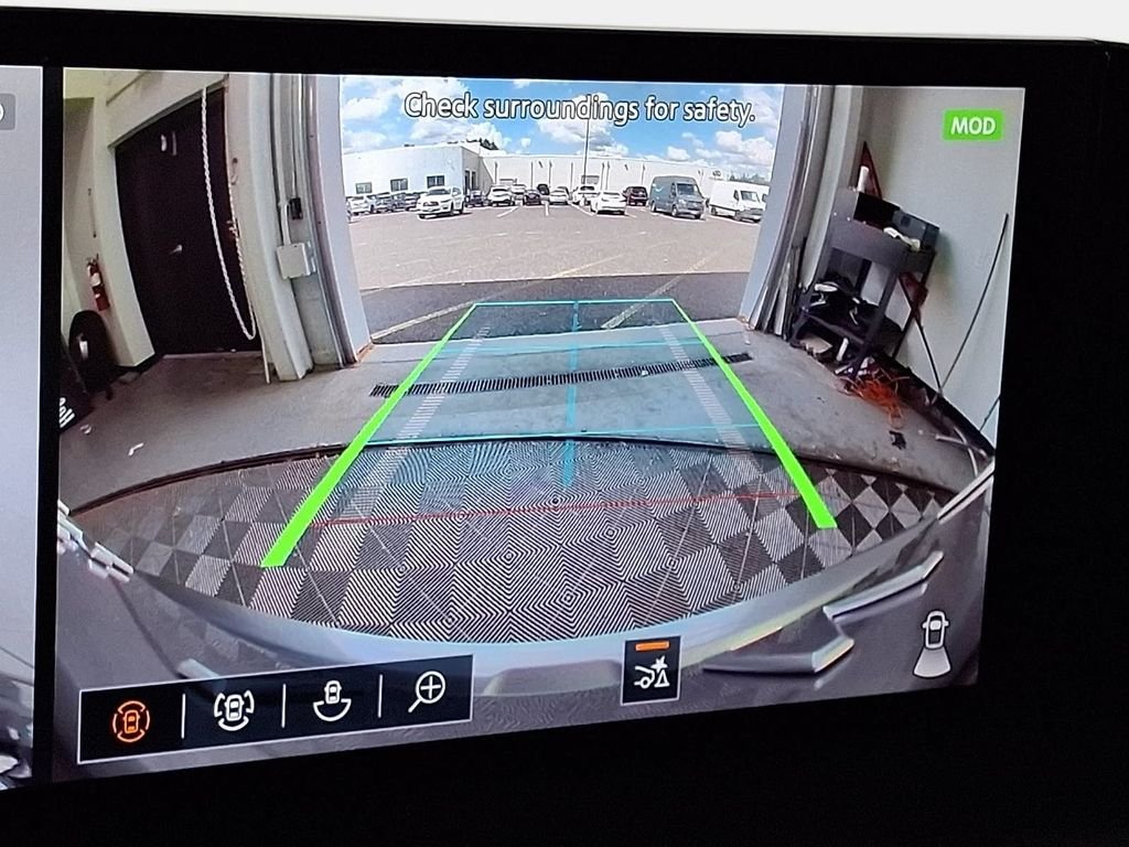 New 2027 DYNAMIC METAL INFINITI Luxe 4WD image 16