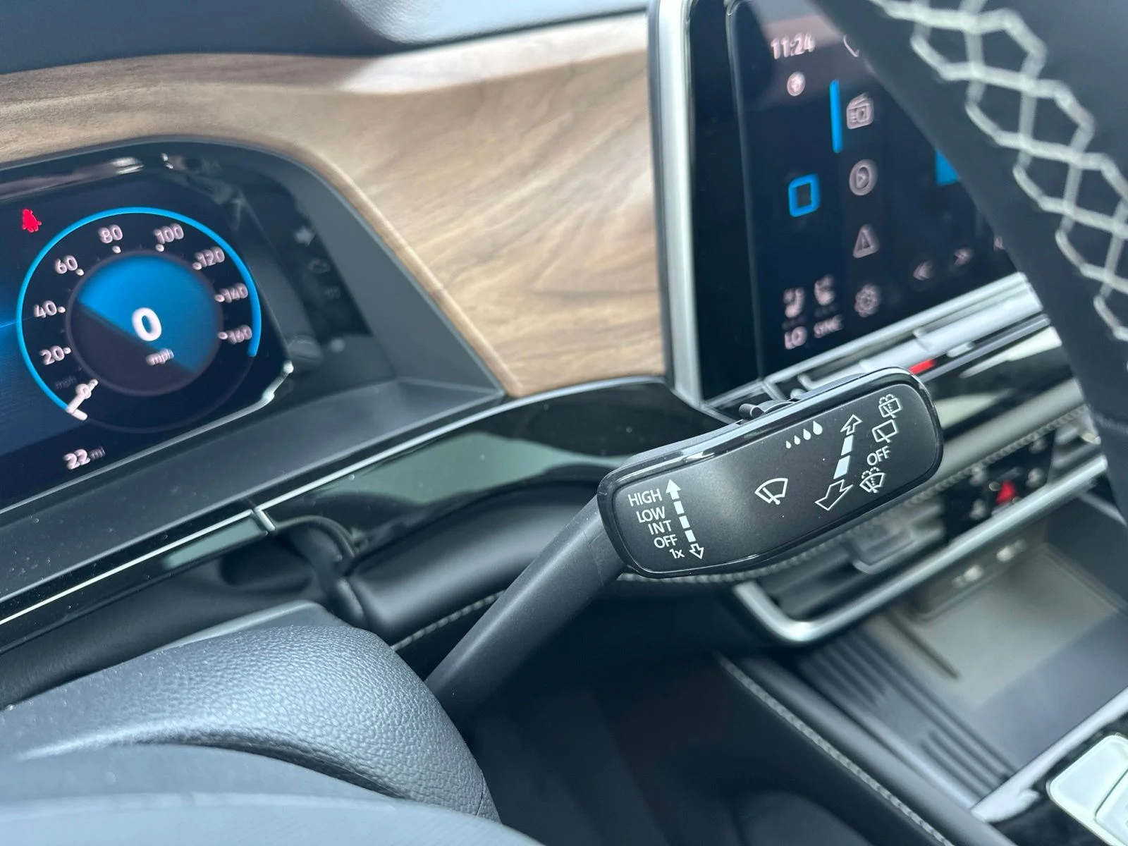 2026 Volkswagen Atlas SE w/Tech - Photo 53