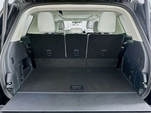 New 2026 Gray Ford Platinum image 26