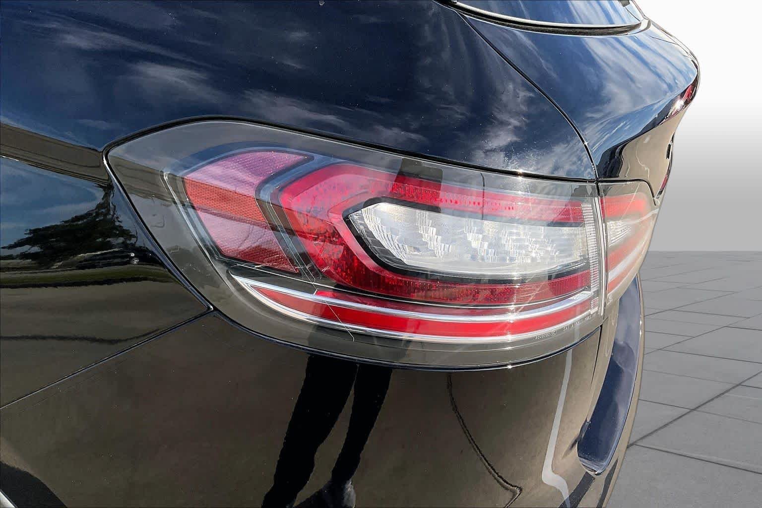 Used 2021 Infinite Black Lincoln Reserve image 28