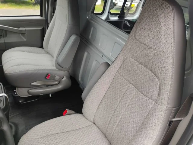 2025 Chevrolet Express Cargo Work Van - Photo 13