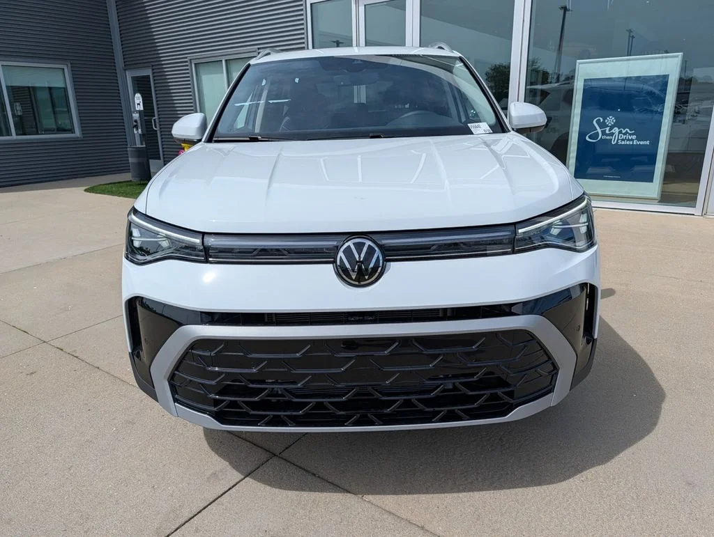 New 2026 White Volkswagen 1.5T SEL image 8