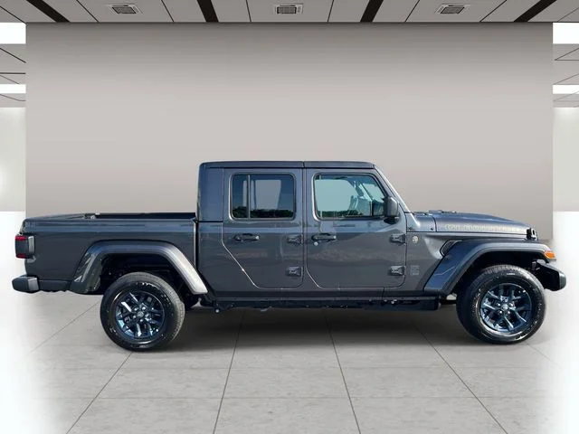 New 2026 Granite Crystal Metallic Clear-Coat Exterior Paint Jeep 85th Anniversary Edition image 2